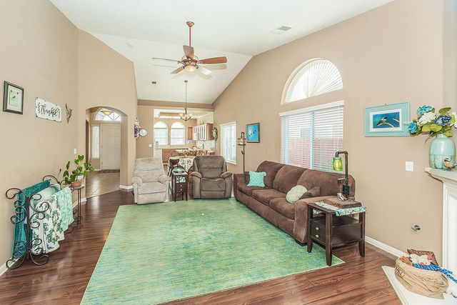 5114 W Harvard Avenue, Fresno, CA 93722