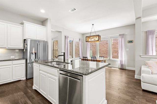 4502 Spanish Indigo Lane, Arlington, TX 76005