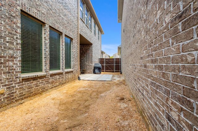 4502 Spanish Indigo Lane, Arlington, TX 76005