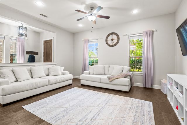 4502 Spanish Indigo Lane, Arlington, TX 76005