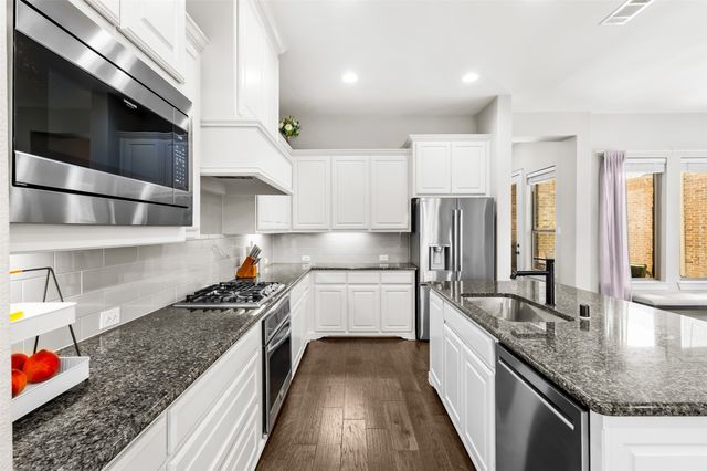 4502 Spanish Indigo Lane, Arlington, TX 76005