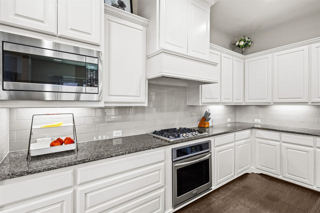 4502 Spanish Indigo Lane, Arlington, TX 76005