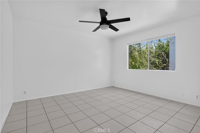 18410 Lull Street 1, Reseda, CA 91335