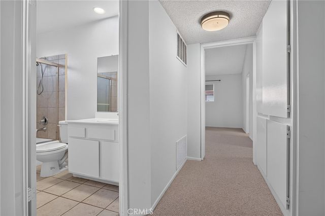 18410 Lull Street 1, Reseda, CA 91335