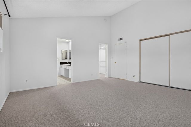 18410 Lull Street 1, Reseda, CA 91335
