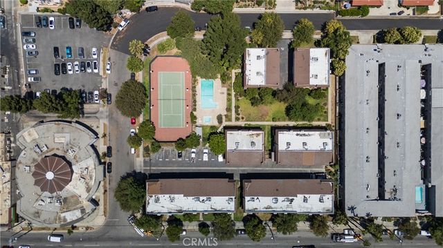18410 Lull Street 1, Reseda, CA 91335