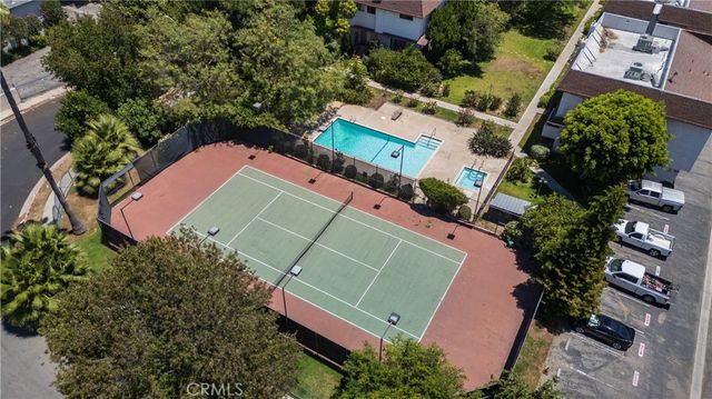 18410 Lull Street 1, Reseda, CA 91335