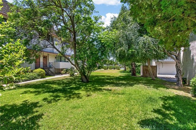 18410 Lull Street 1, Reseda, CA 91335
