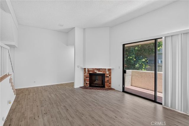 18410 Lull Street 1, Reseda, CA 91335