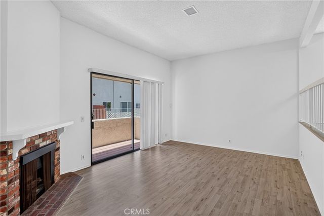 18410 Lull Street 1, Reseda, CA 91335