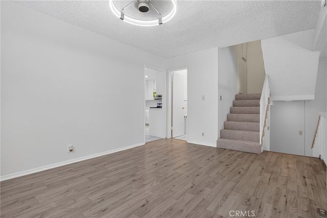 18410 Lull Street 1, Reseda, CA 91335