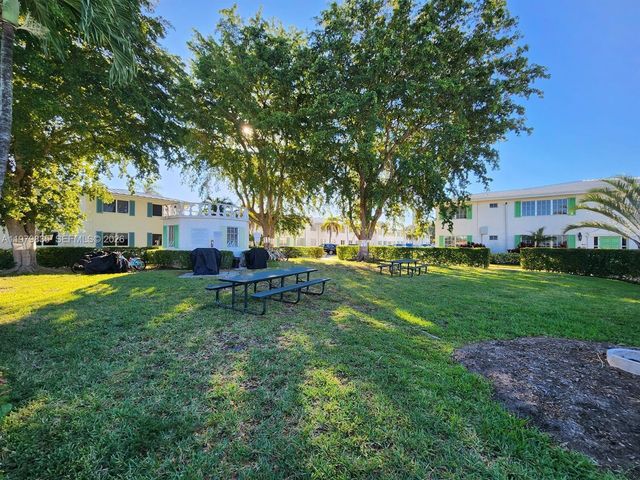1851 NE 62nd Street 610, Fort Lauderdale, FL 33308