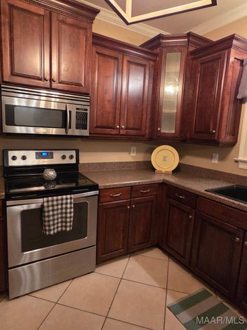 607 Prairieview Drive, Prattville, AL 36067