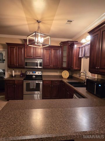 607 Prairieview Drive, Prattville, AL 36067