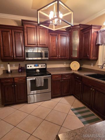 607 Prairieview Drive, Prattville, AL 36067