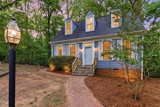 102 Markham Drive, Chapel Hill, NC 27514