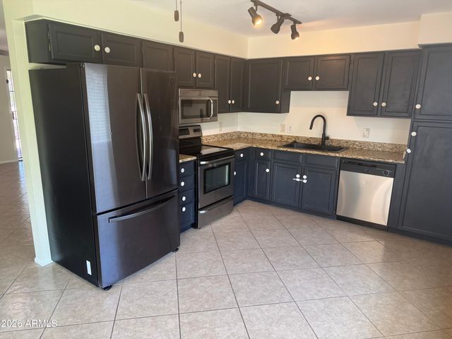 5107 E NAMBE Street, Phoenix, AZ 85044