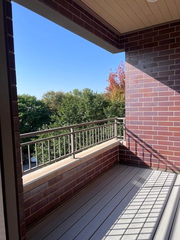 1208 E 64th Street 2B, Chicago, IL 60637