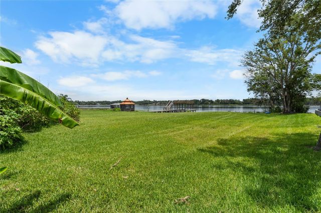 2424 E NEW YORK AVENUE, Deland, FL 32724