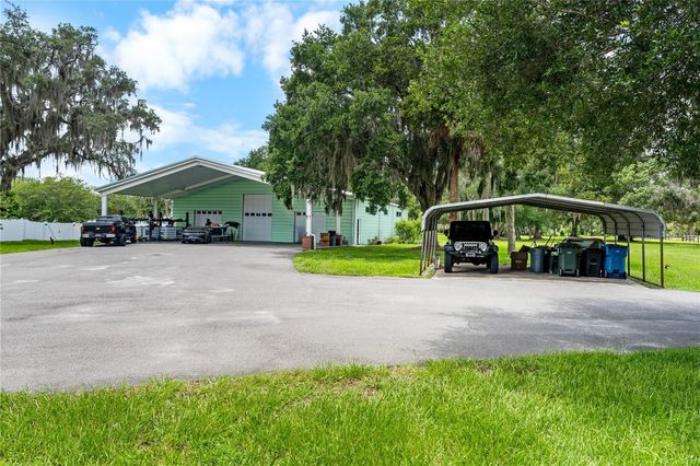 2424 E NEW YORK AVENUE, Deland, FL 32724