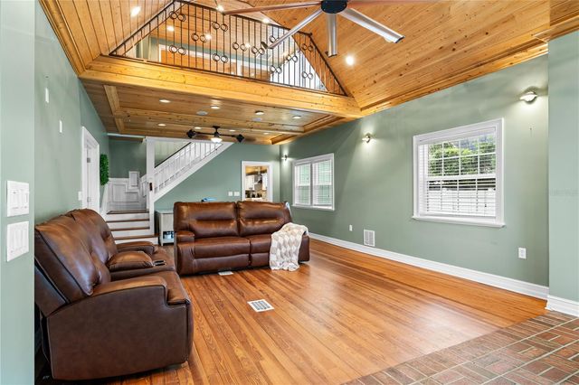 2424 E NEW YORK AVENUE, Deland, FL 32724