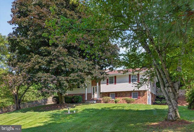 2634 PLEASANT HILL RD., Hanover, PA 17331