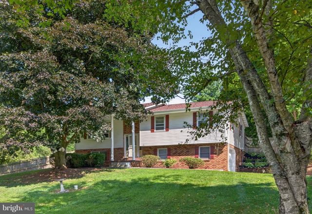 2634 PLEASANT HILL RD., Hanover, PA 17331