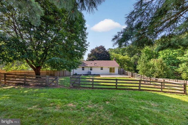 2634 PLEASANT HILL RD., Hanover, PA 17331
