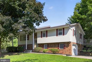2634 PLEASANT HILL RD., Hanover, PA 17331