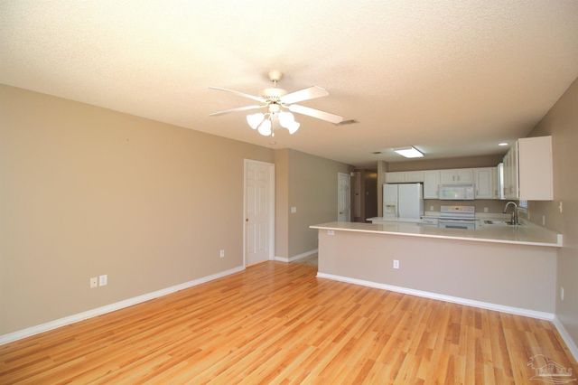 2007 Marquesas Ln, Pensacola, FL 32506