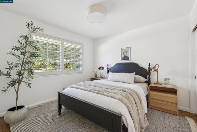 284 Scofield Dr, Moraga, CA 94556