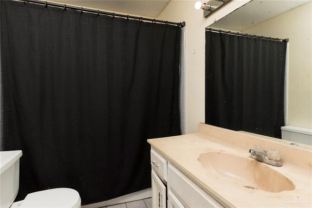 909 E Minnesota Road, Alamo, TX 78589