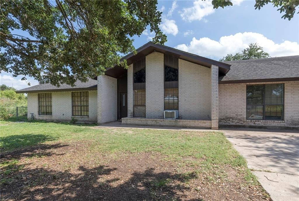 909 E Minnesota Road, Alamo, TX 78589