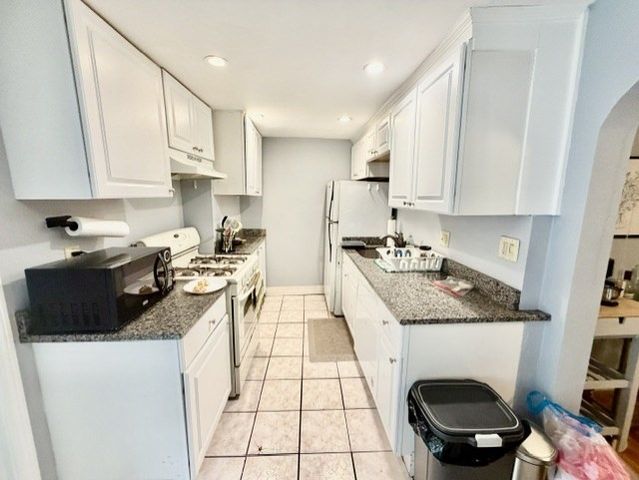 109 Salem 2, Boston, MA 02113