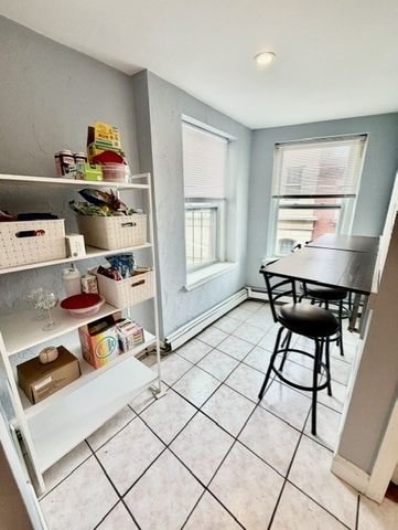 109 Salem 2, Boston, MA 02113
