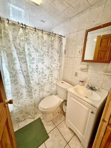 109 Salem 2, Boston, MA 02113