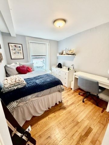 109 Salem 2, Boston, MA 02113