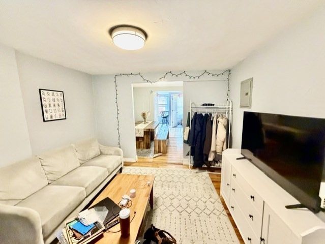 109 Salem 2, Boston, MA 02113