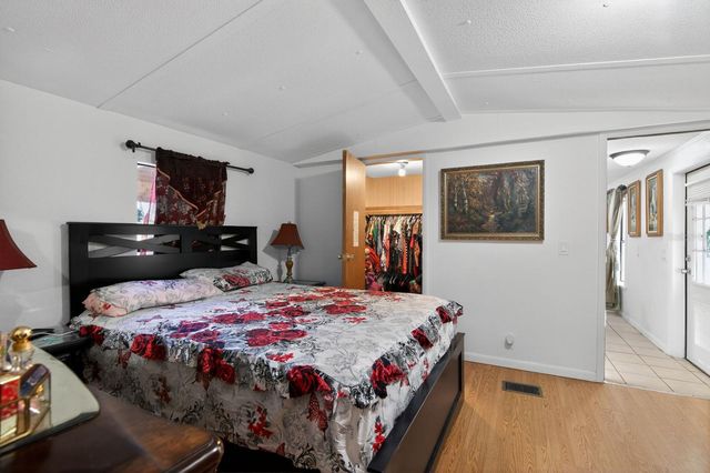 2522 NW 121ST AVENUE, Gainesville, FL 32609