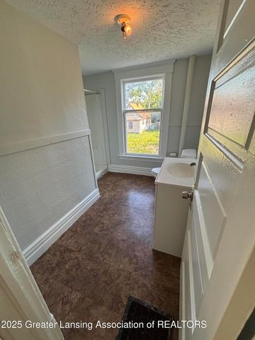 1014 E Oakland Avenue, Lansing, MI 48906