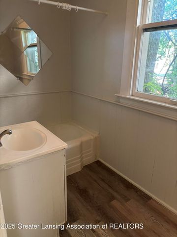 1014 E Oakland Avenue, Lansing, MI 48906