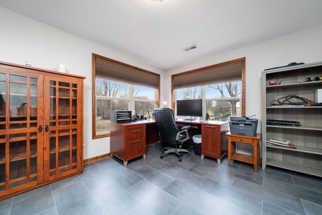 2908 ROLLING MEADOW Court, Belvidere, IL 61008