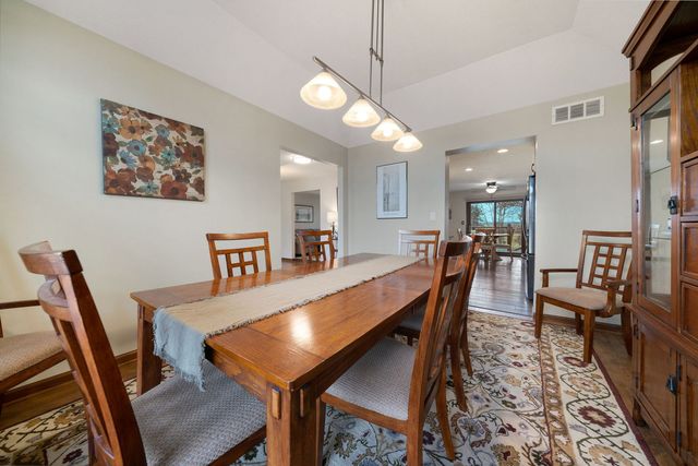 2908 ROLLING MEADOW Court, Belvidere, IL 61008