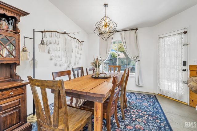 9303 Alki Court, Bakersfield, CA 93312