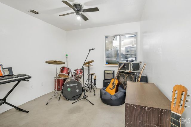 9303 Alki Court, Bakersfield, CA 93312