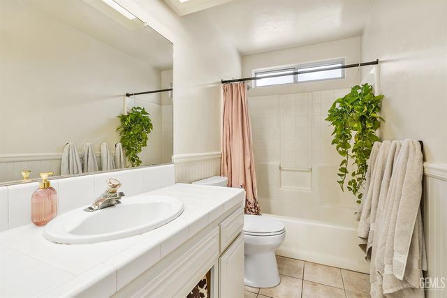 9303 Alki Court, Bakersfield, CA 93312