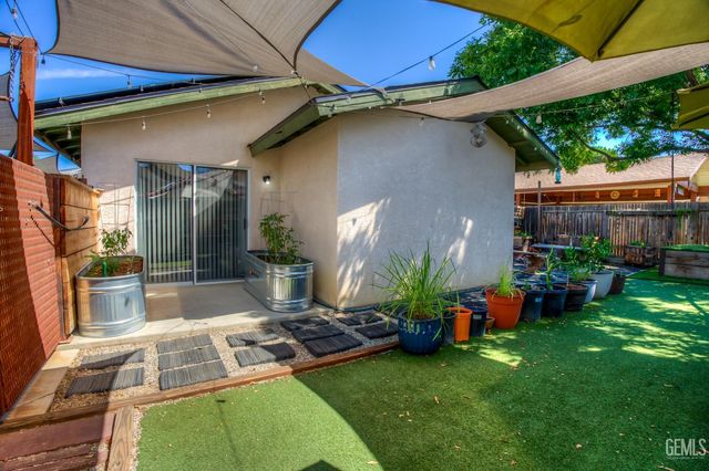 9303 Alki Court, Bakersfield, CA 93312