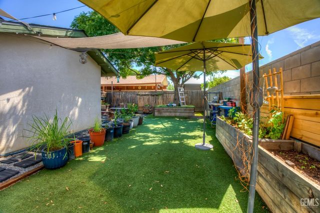 9303 Alki Court, Bakersfield, CA 93312
