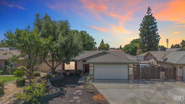 9303 Alki Court, Bakersfield, CA 93312