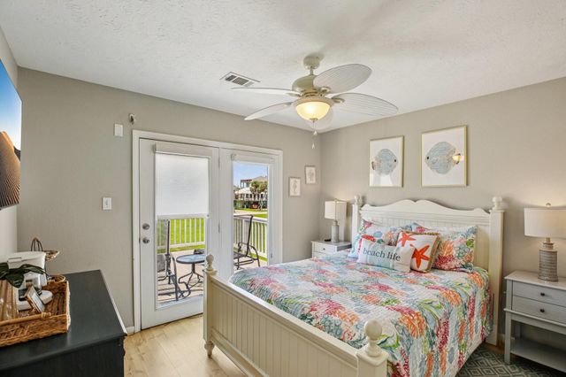 4119 Pirates Alley, Galveston, TX 77554